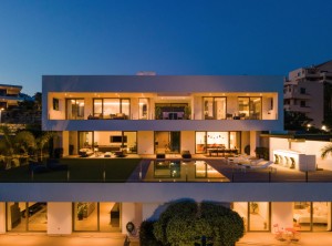  Villa For Sale in Marbella , Málaga