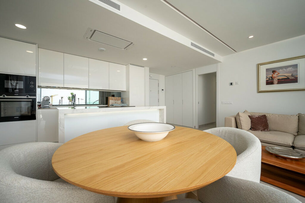 Apartment – Middle Floor Apartment in Mijas Costa — photo 4