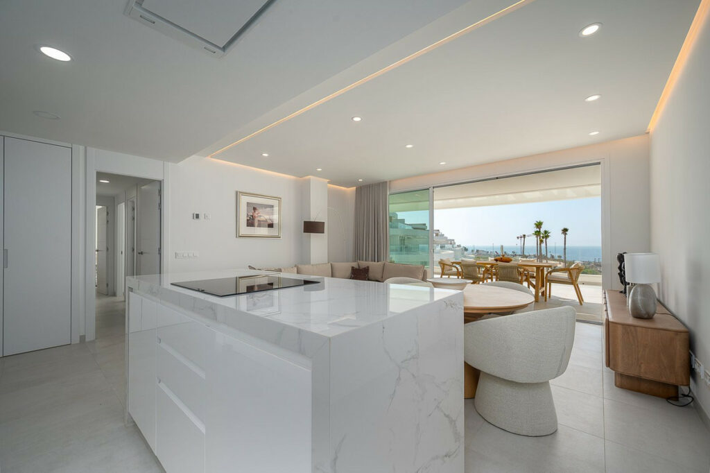 Apartment – Middle Floor Apartment in Mijas Costa — photo 6
