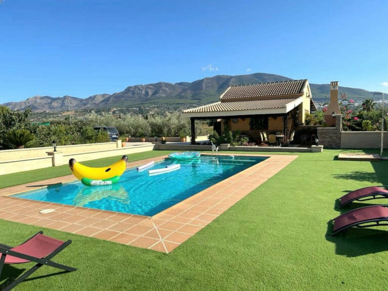 House – Finca – Cortijo in Alhaurín el Grande — photo 1