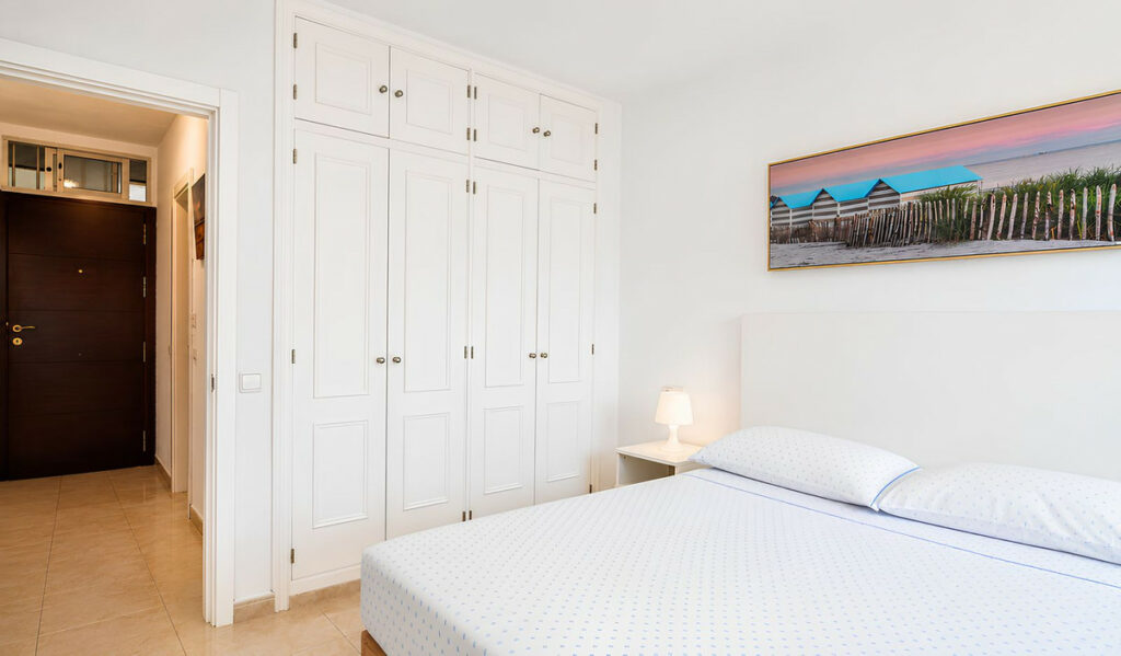 Property in Fuengirola — photo 9