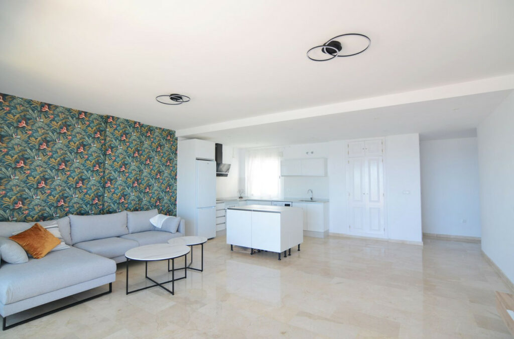 Property in Fuengirola — photo 4