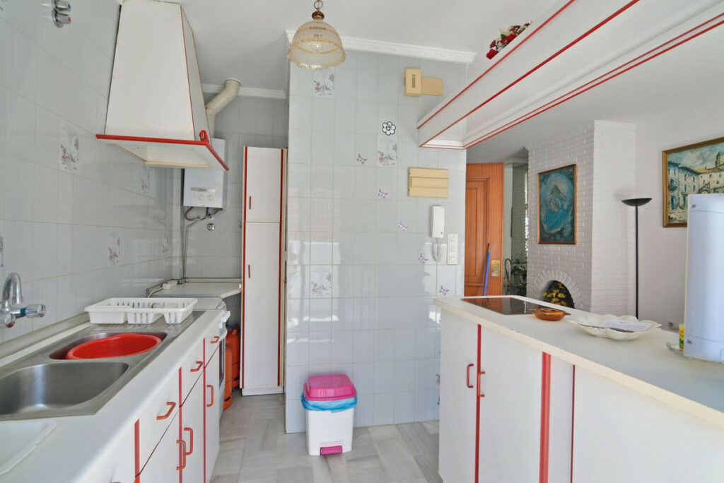Property in Fuengirola — photo 8