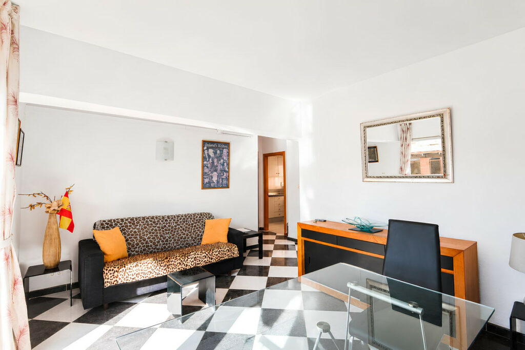 Property in Fuengirola — photo 9