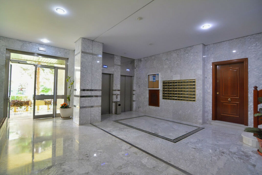 Property in Fuengirola — photo 24