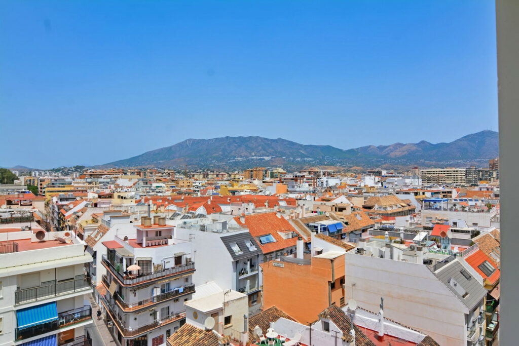 Property in Fuengirola — photo 5