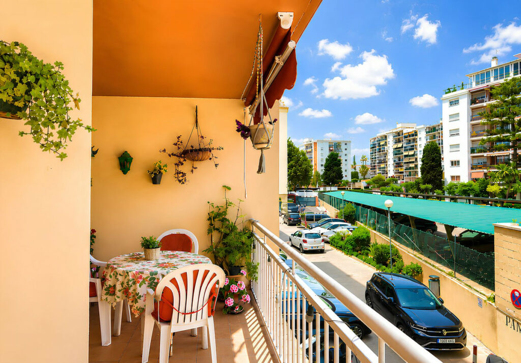 Property in Los Boliches — photo 3