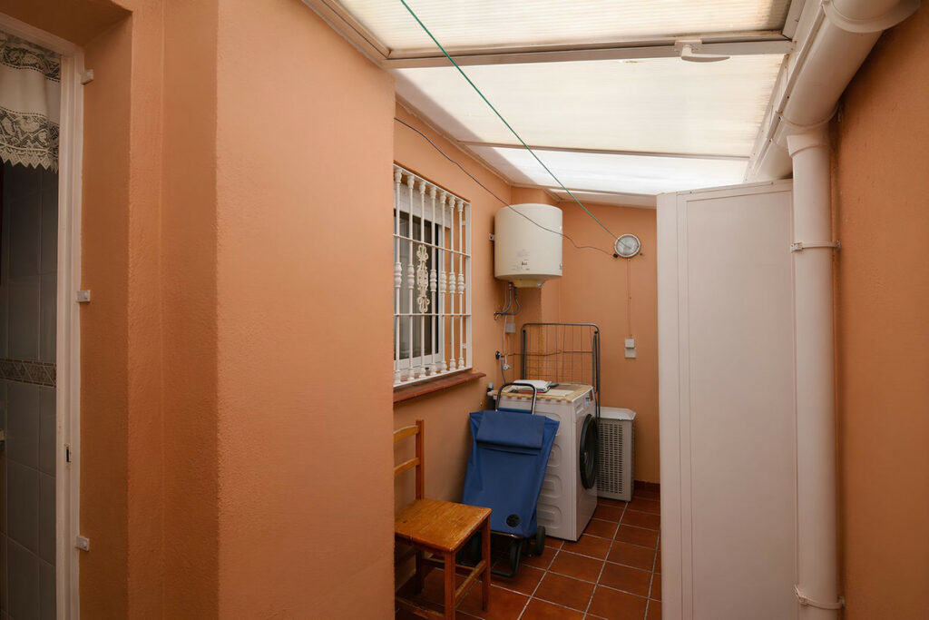 Property in Las Lagunas — photo 11