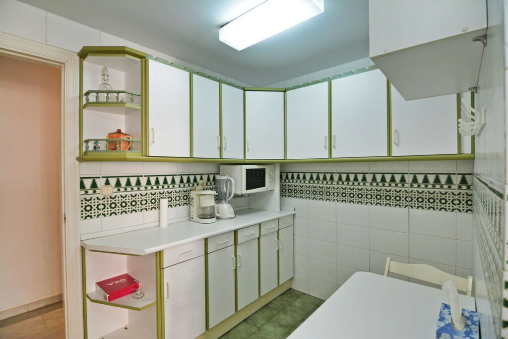 Property in Fuengirola — photo 12