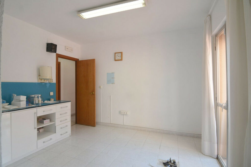 Property in Fuengirola — photo 16