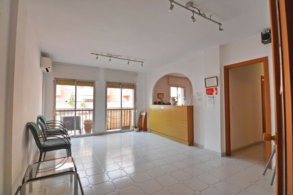 Property in Fuengirola — photo 3