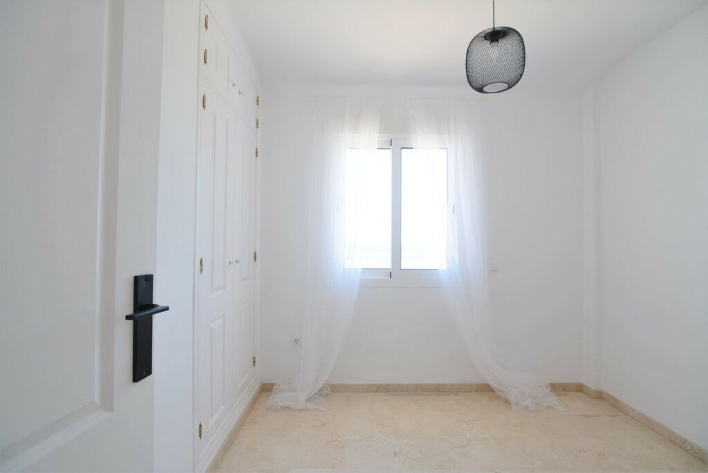 Property in Fuengirola — photo 12