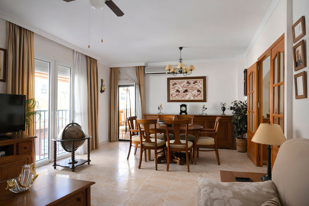 Property in Las Lagunas — photo 5