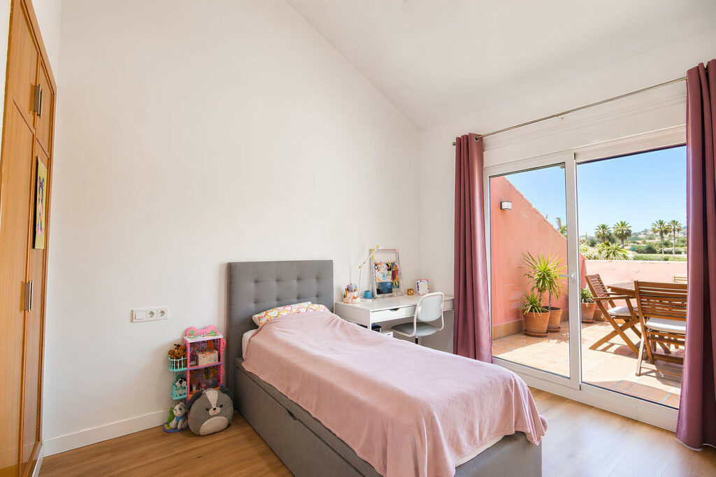Property in Torreblanca — photo 26