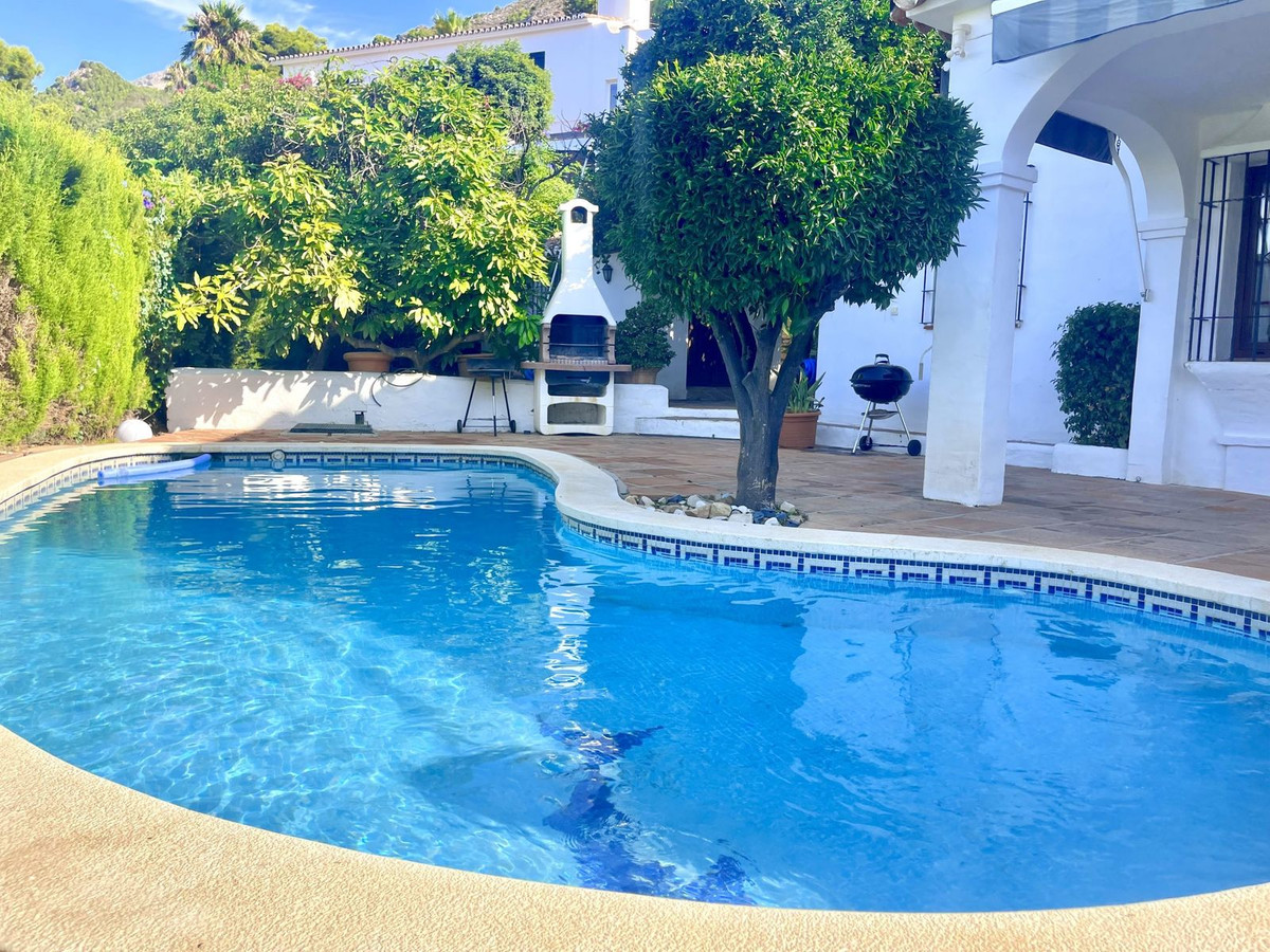Property in Mijas — photo 1
