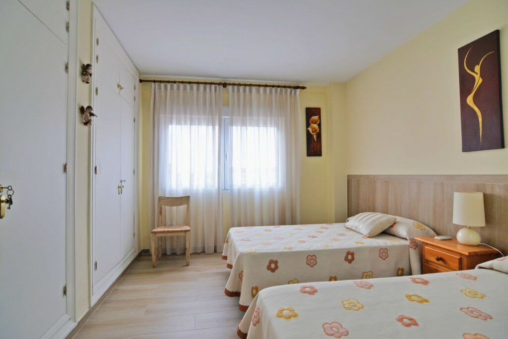 Property in Fuengirola — photo 11
