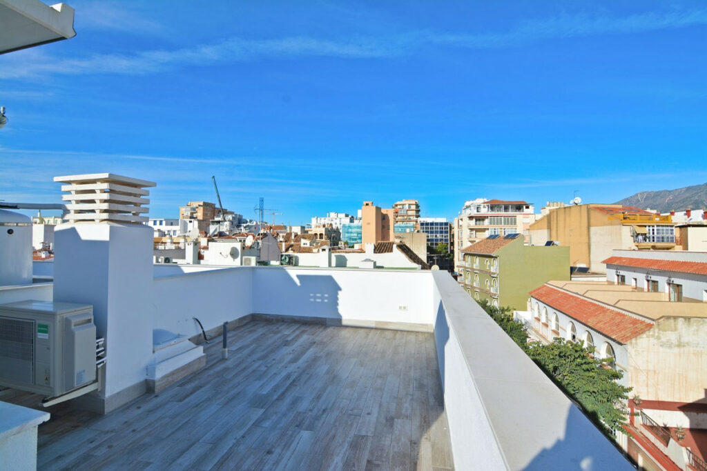 Property in Fuengirola — photo 1