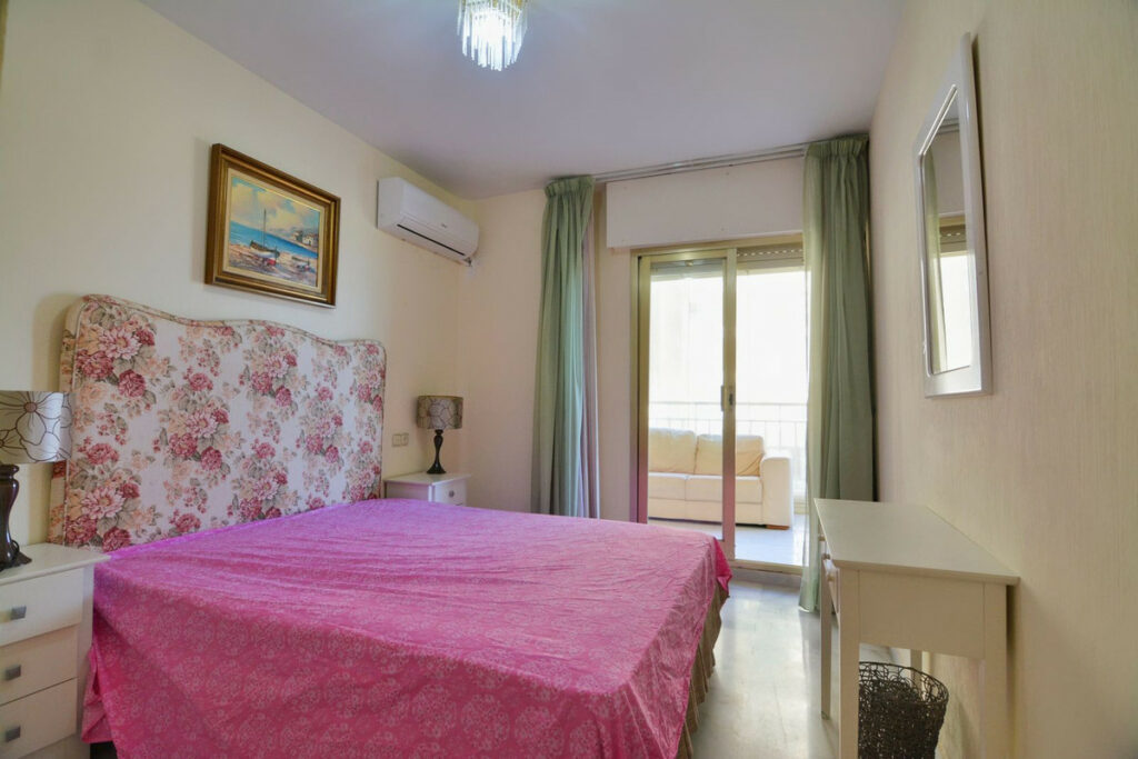 Property in Fuengirola — photo 32
