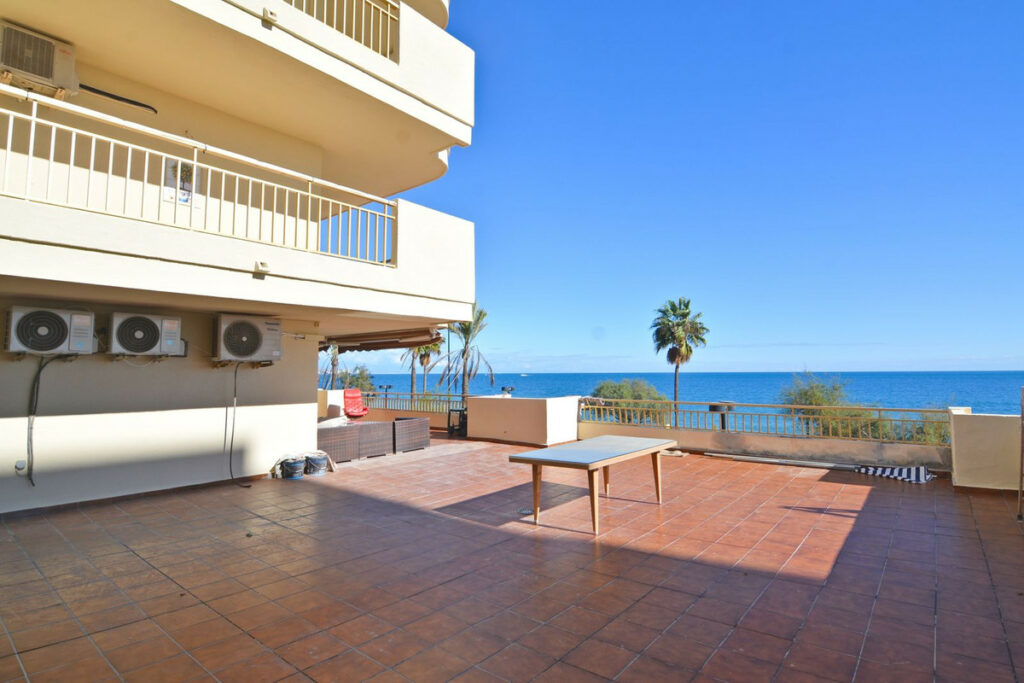 Property in Fuengirola — photo 28