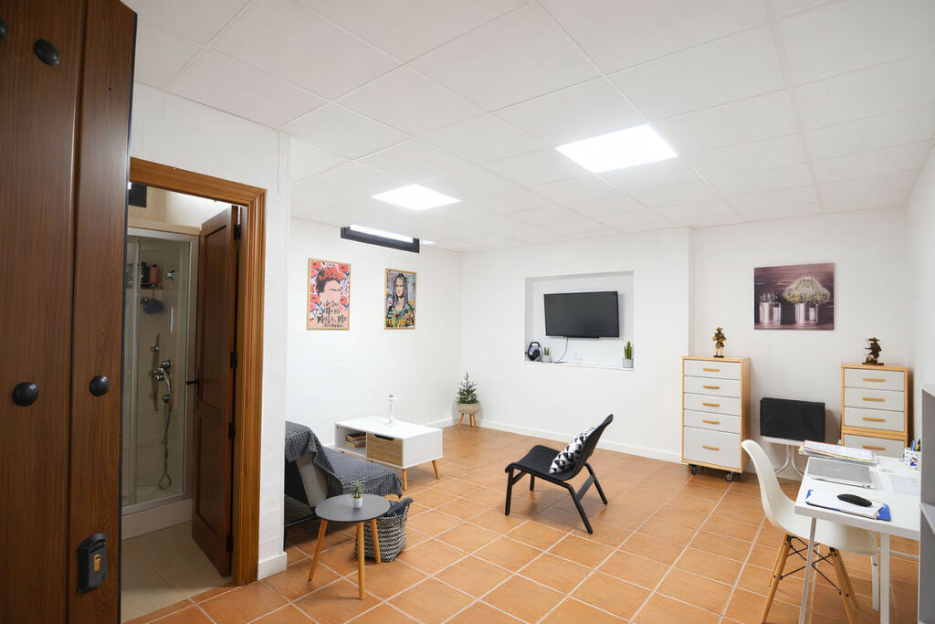 Property in Sierrezuela — photo 31