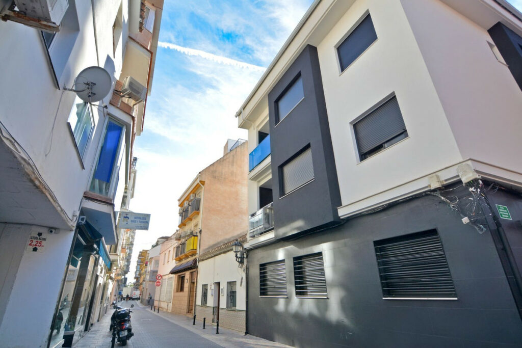 Property in Fuengirola — photo 18