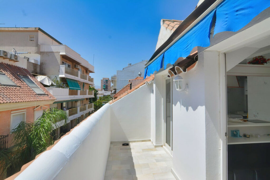 Property in Fuengirola — photo 4