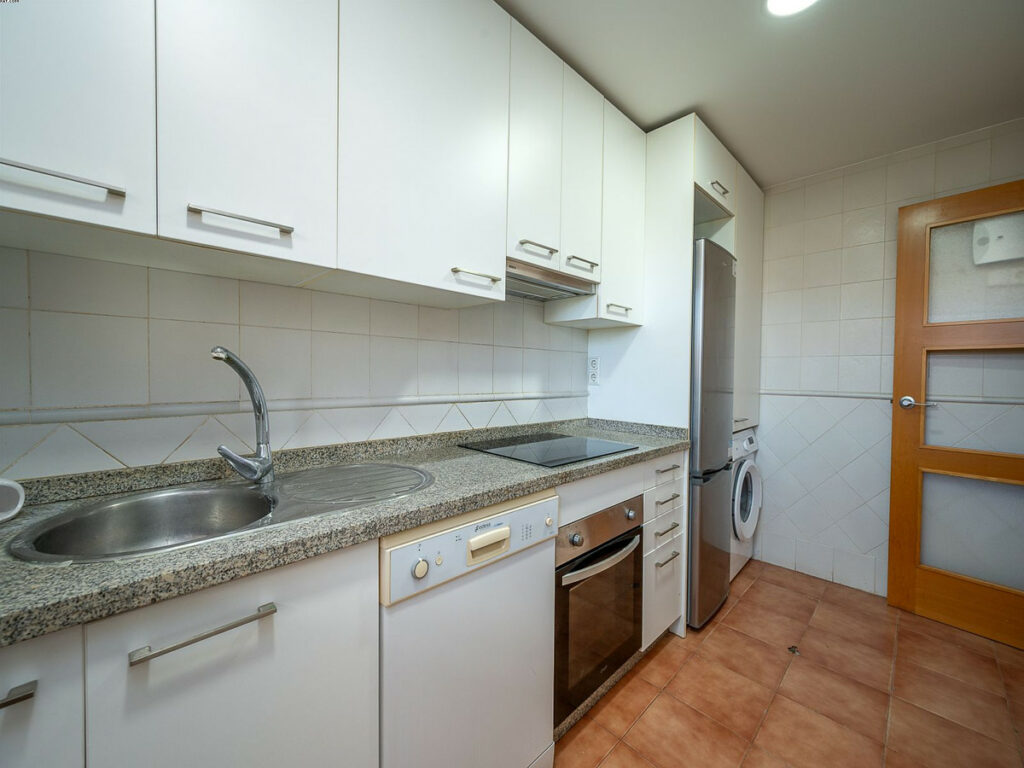 Apartment – Middle Floor Apartment in La Cala de Mijas — photo 6