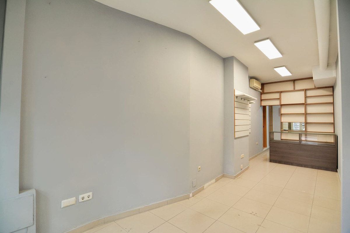 Property in Los Boliches — photo 1