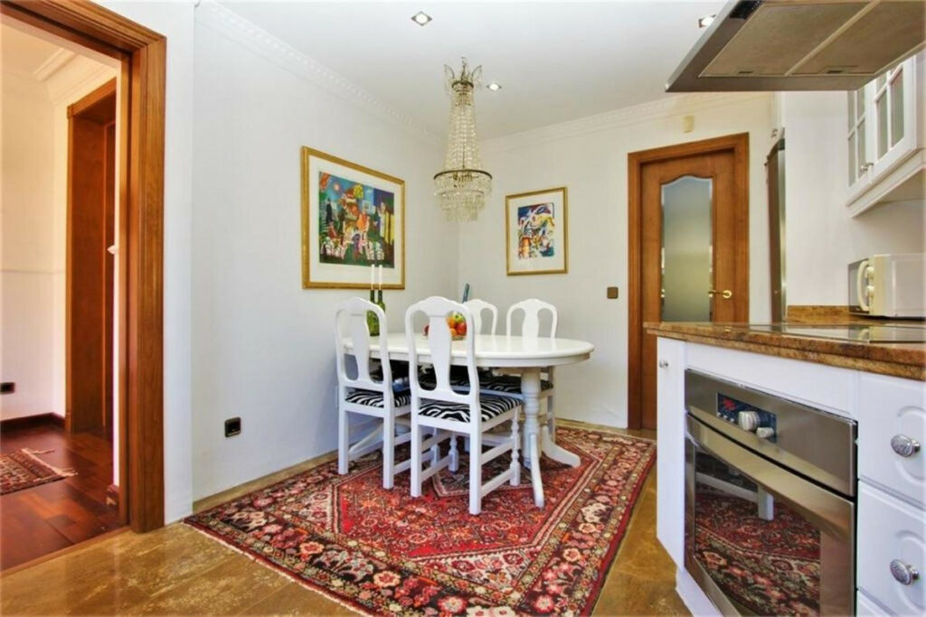 Property in Fuengirola — photo 6