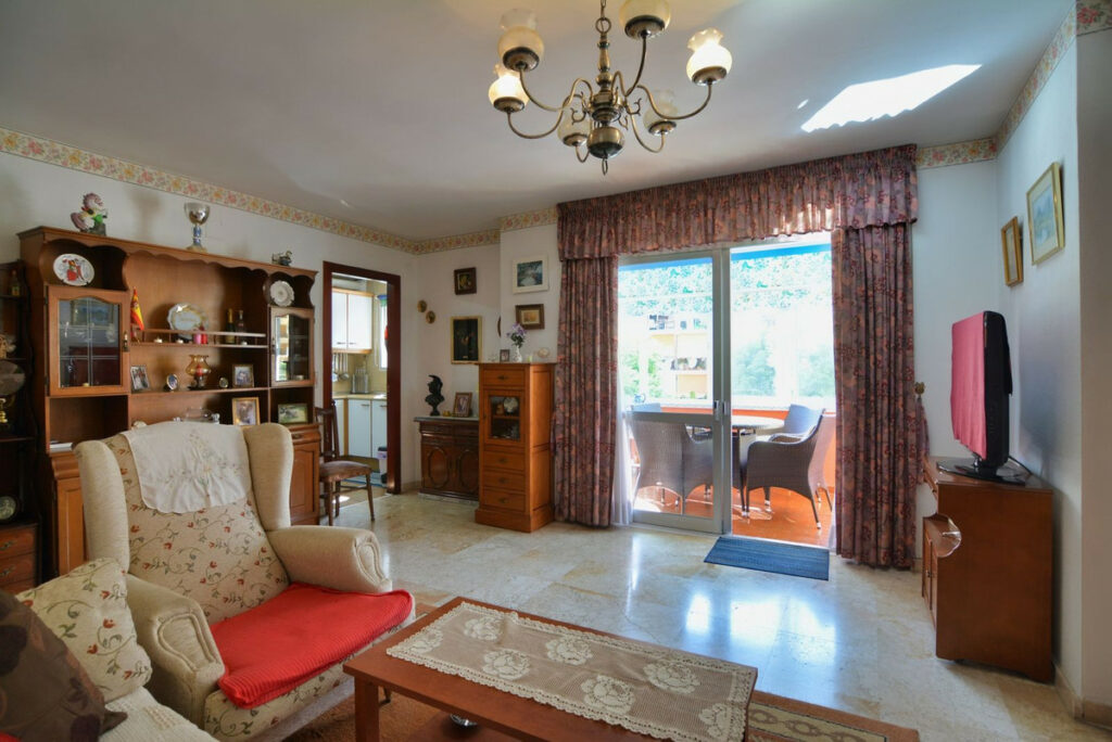 Property in Fuengirola — photo 6