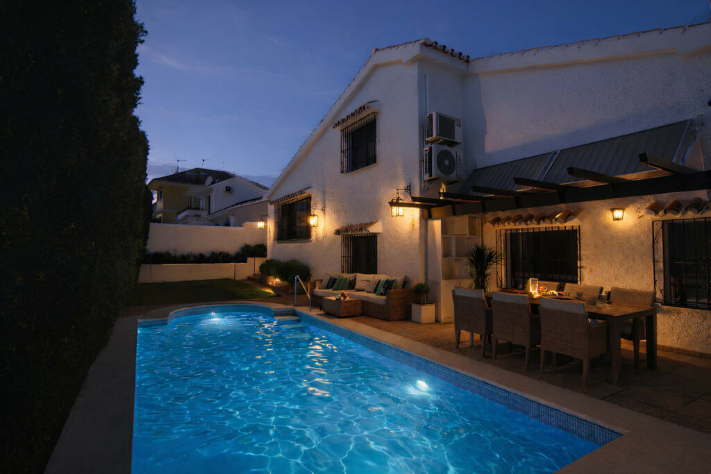 Property in Fuengirola — photo 2