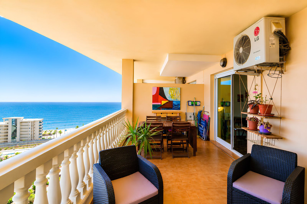 Property in Fuengirola — photo 1