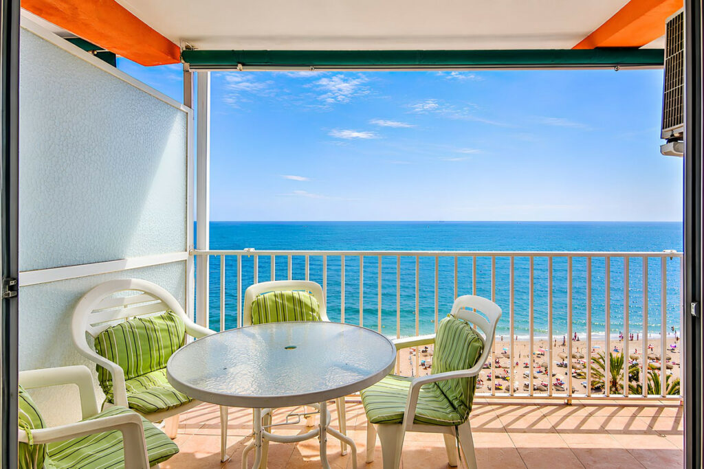 Property in Fuengirola — photo 2
