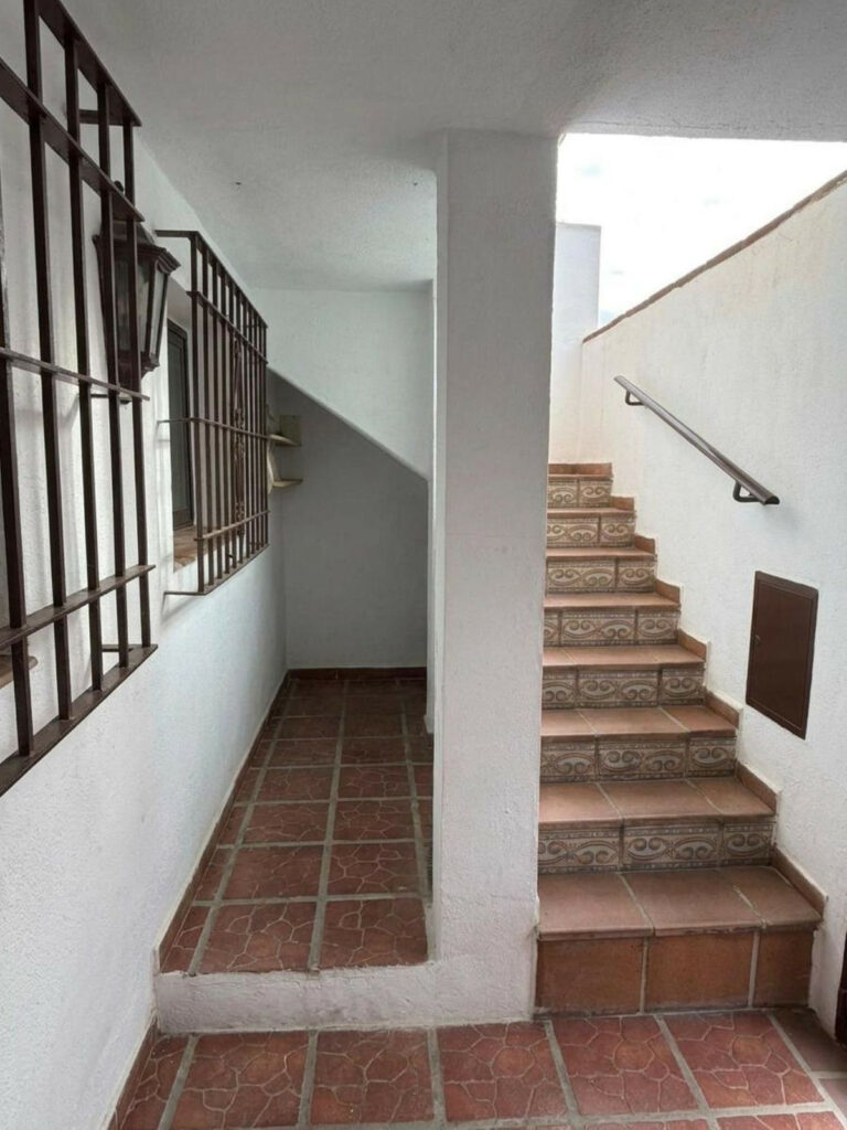 House – Townhouse in Churriana — photo 3