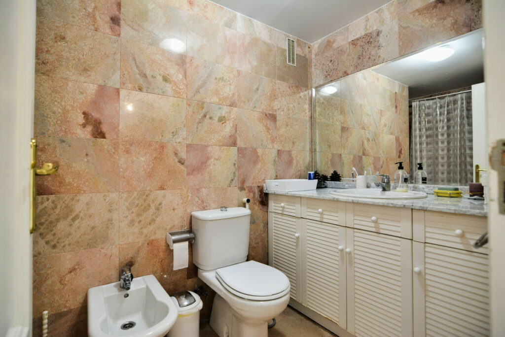 Property in Fuengirola — photo 13