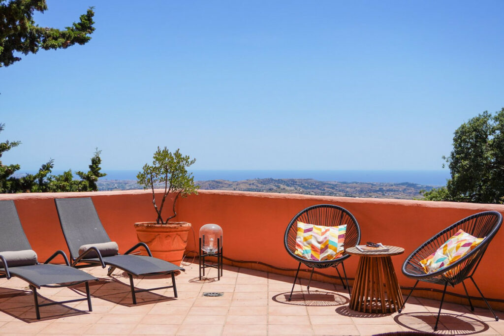 Apartment – Middle Floor Apartment in La Mairena — photo 10