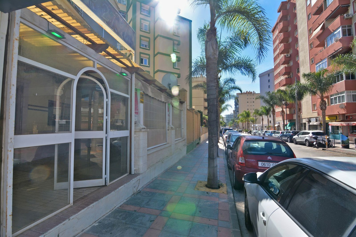 Property in Fuengirola — photo 1