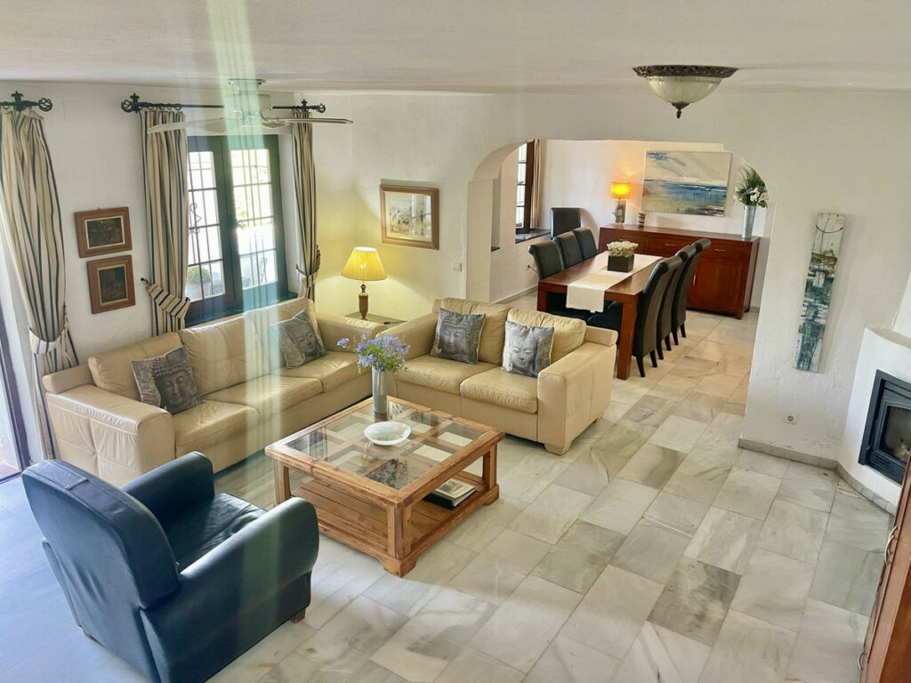 Property in Mijas — photo 2