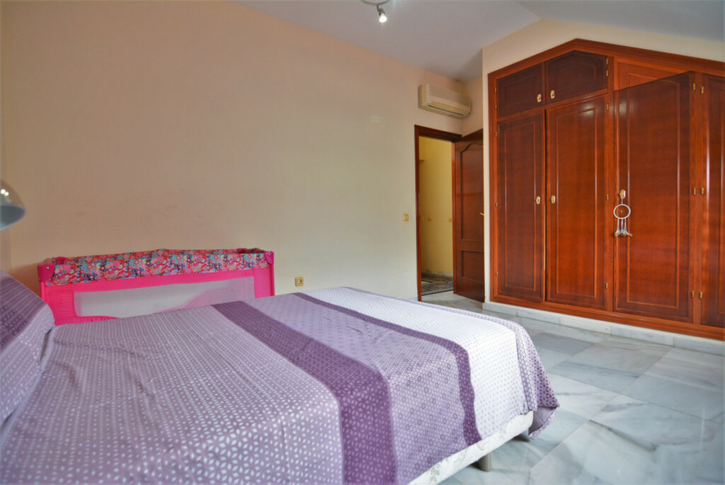 Property in Fuengirola — photo 14