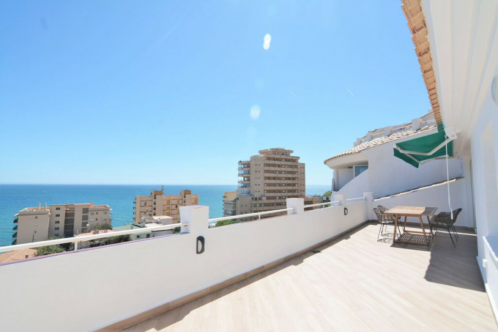 Property in Fuengirola — photo 3