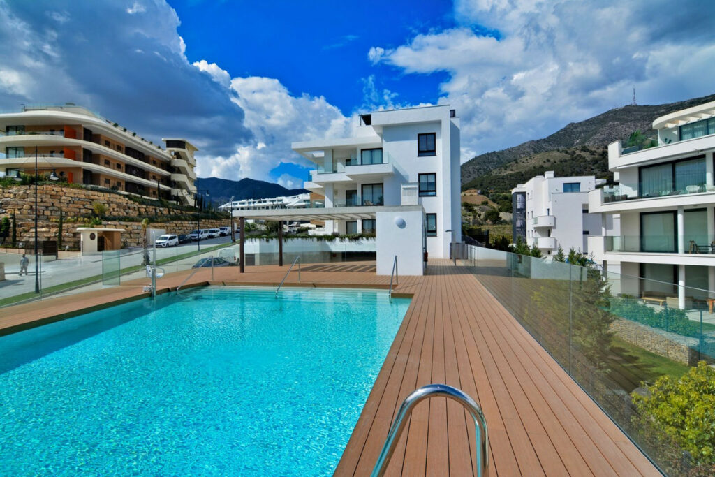 Property in Fuengirola — photo 2