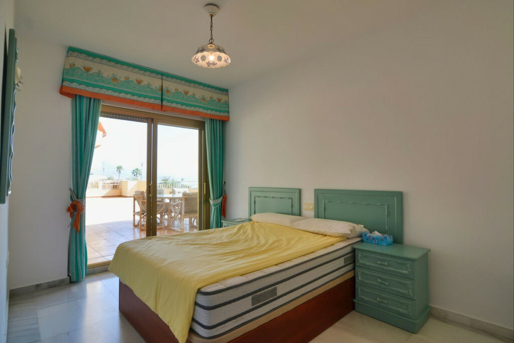 Property in Fuengirola — photo 16