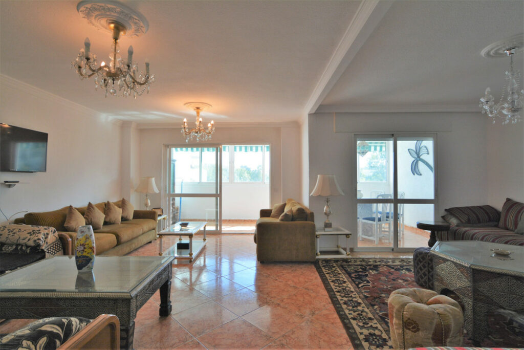Property in Fuengirola — photo 3