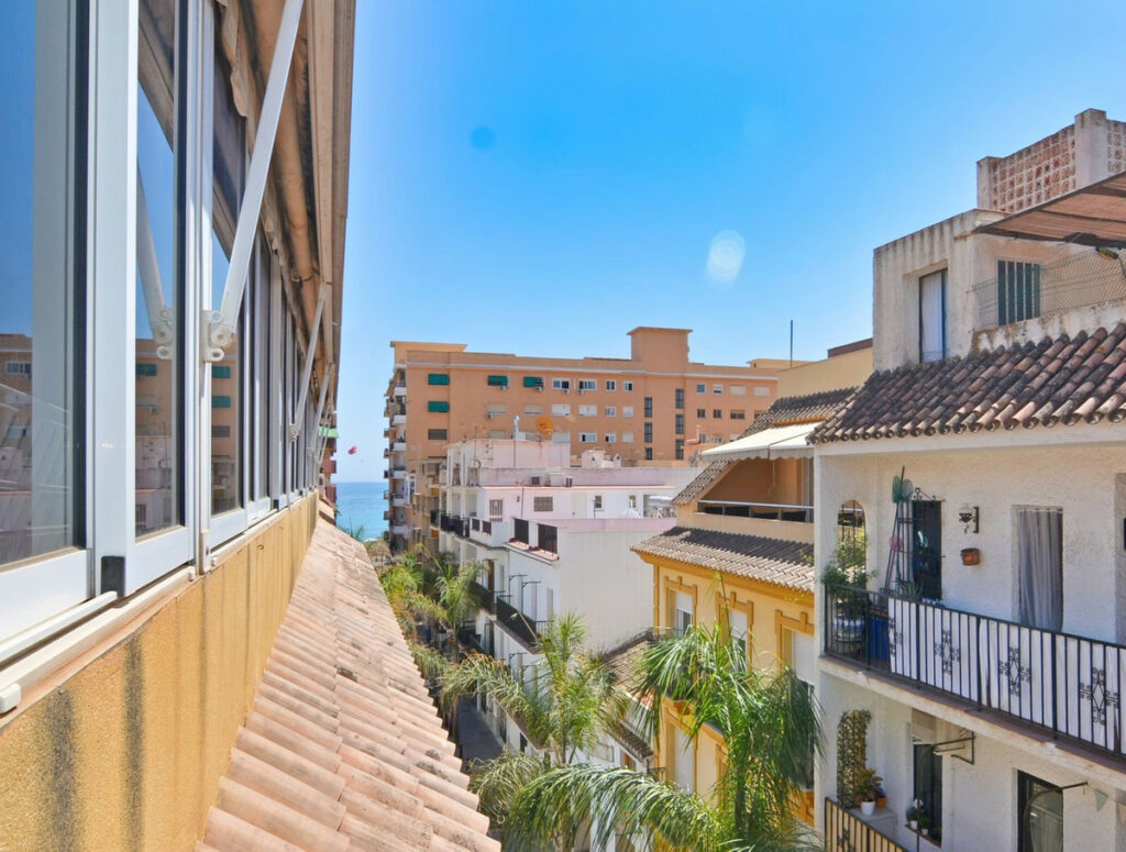 Property in Fuengirola — photo 3