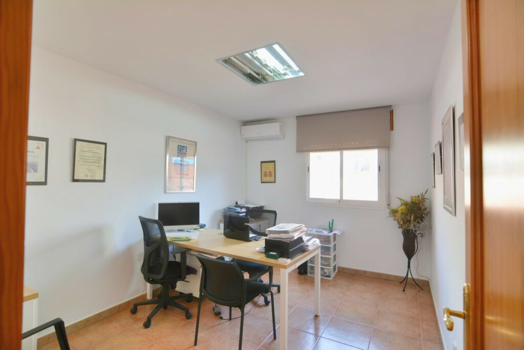 Property in Fuengirola — photo 12