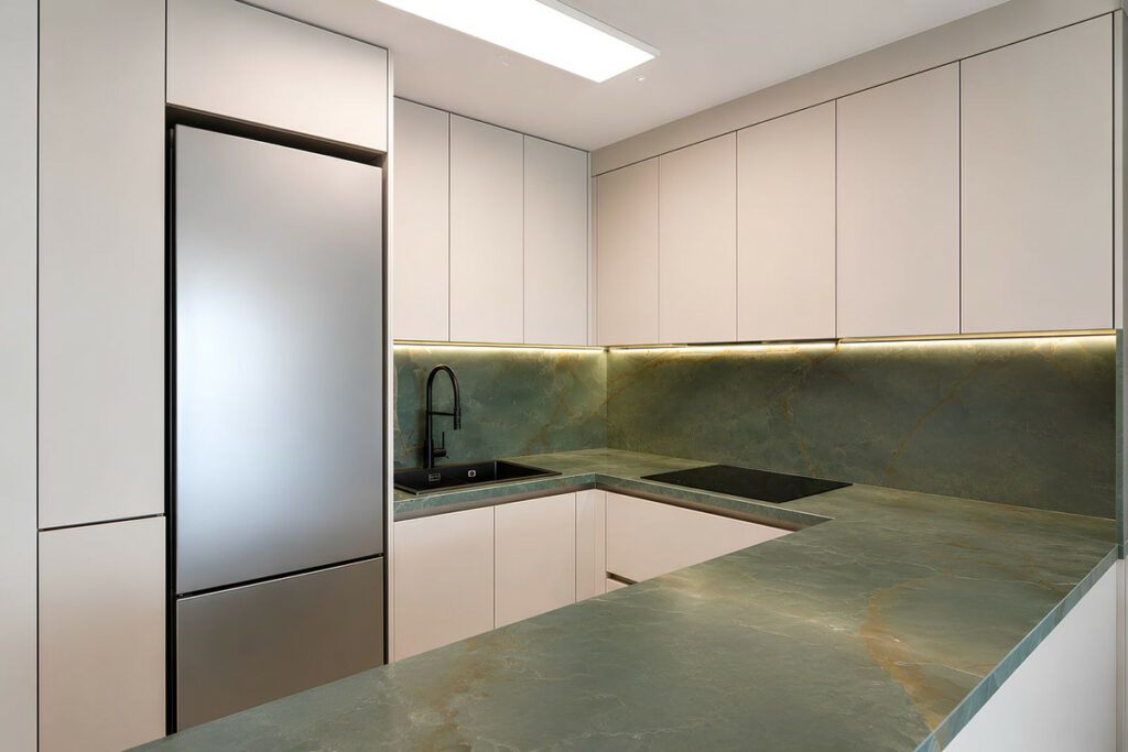 Property in Fuengirola — photo 9