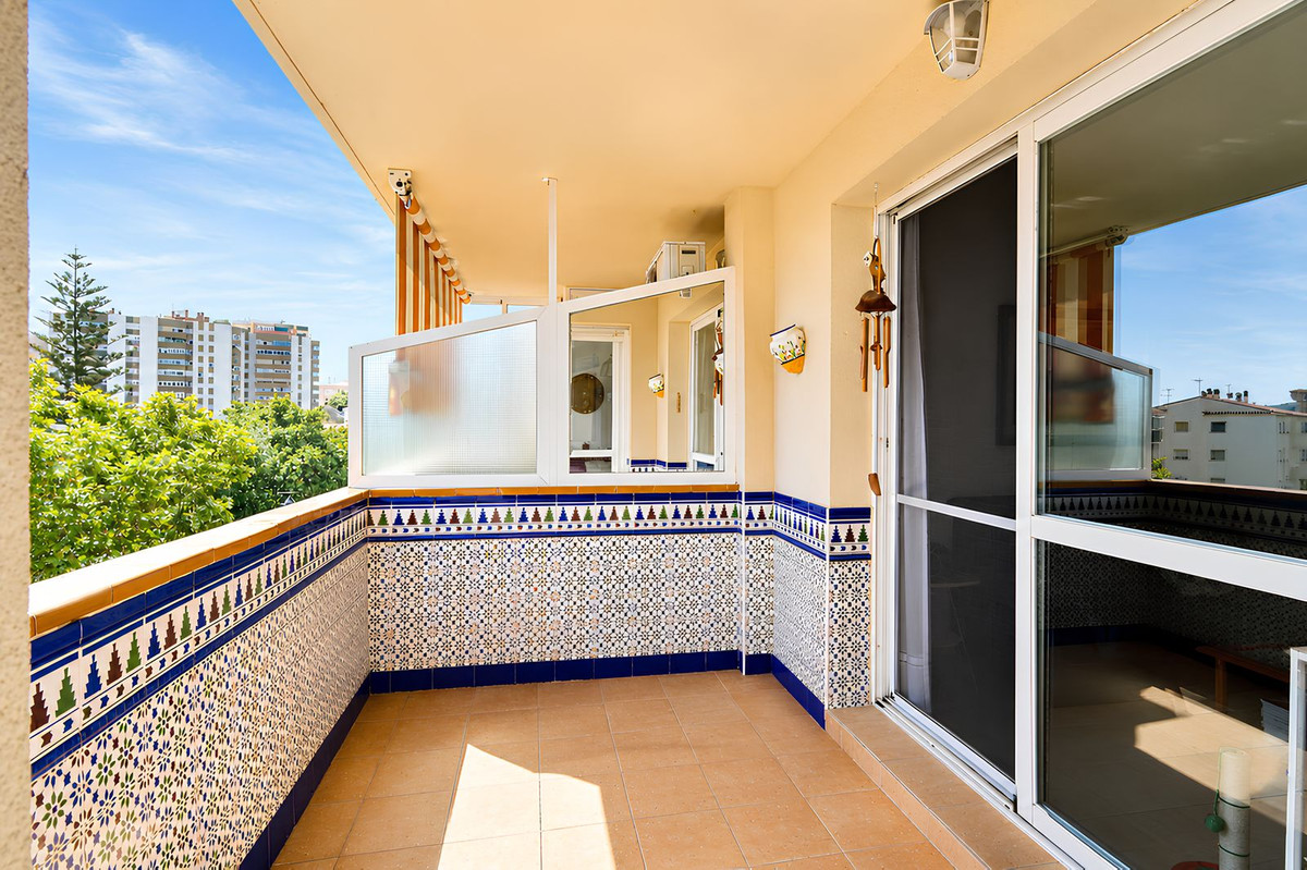 Property in Fuengirola — photo 1