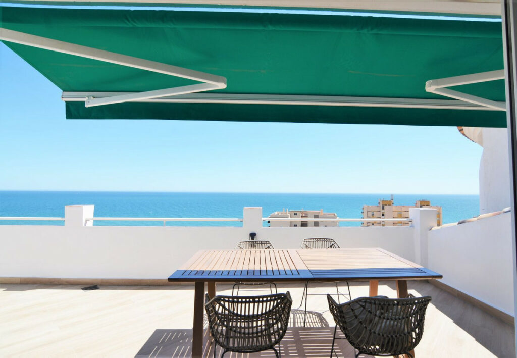 Property in Fuengirola — photo 2