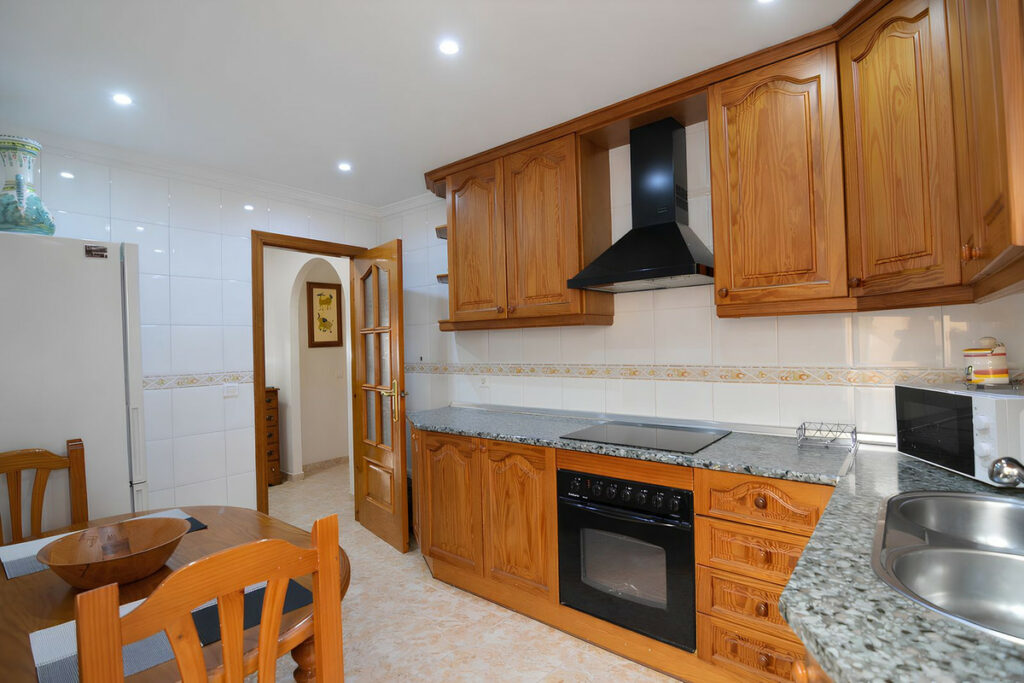 Property in Las Lagunas — photo 9