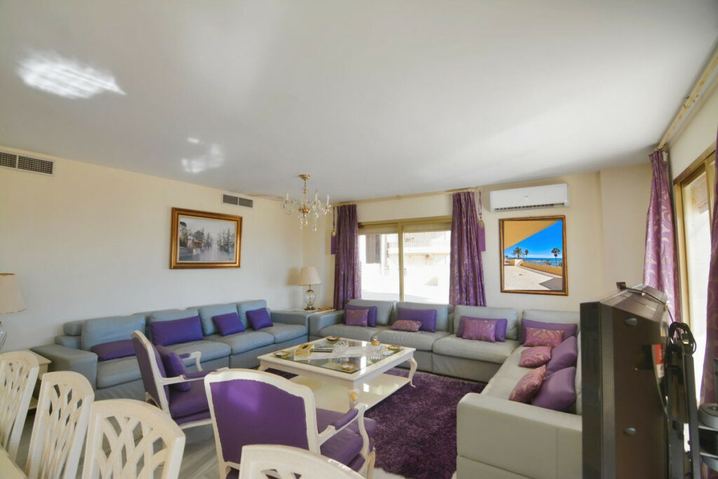 Property in Fuengirola — photo 10